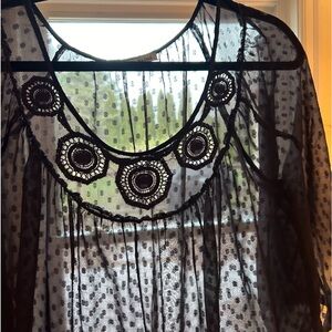 Black Rainn - sheer w/embroidery neck and small dot woven pattern blouse Size XL
